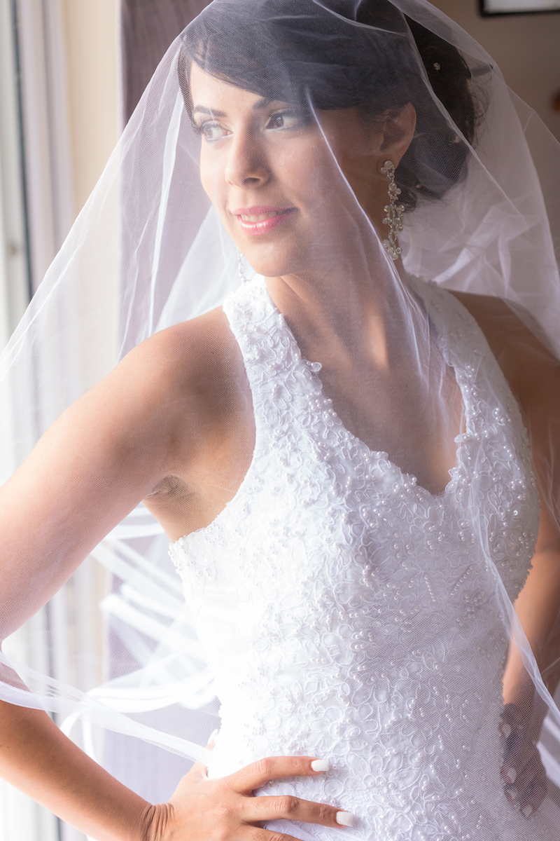 Couture Bridal Photography Portrait of Bride during Orlando Florida Wedding. Couture Bridal Photography is the best Orlando Florida Wedding Photography vendor
